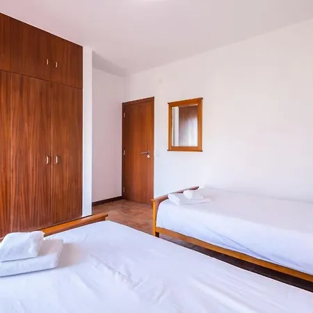 Caixinha 2 - Modern - By Salgados Beach, Shops, Bars, And Restaurants Ferienhaus *