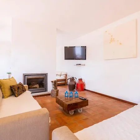 Ferienhaus Caixinha 2 - Modern - By Salgados Beach, Shops, Bars, And Restaurants *